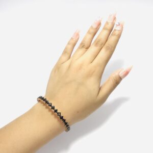 Black Color Original Diamond Cut Bracelet For Girls