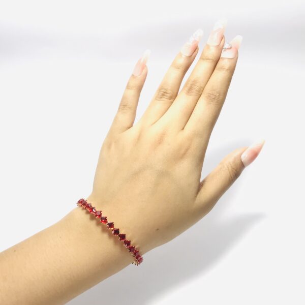 Red Color Original Diamond Cut Bracelet For Girls